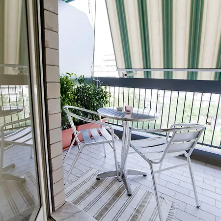 Rent Vesuvio سيركولا